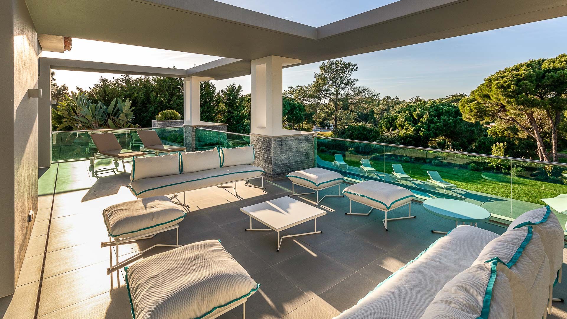 Algarve Estate Luxus Ferienhaus Portugal Mieten Terrasse