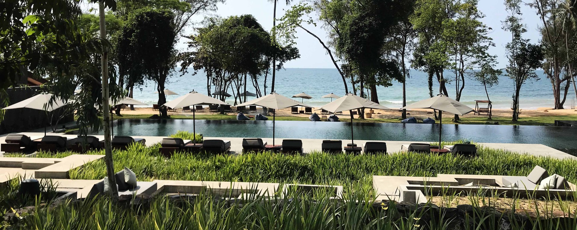 Alila Villas Koh Russey - Lounge und Pool