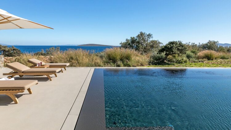 Asterias One Luxus Ferienhaus Paros Am Strand Mieten Meerblick