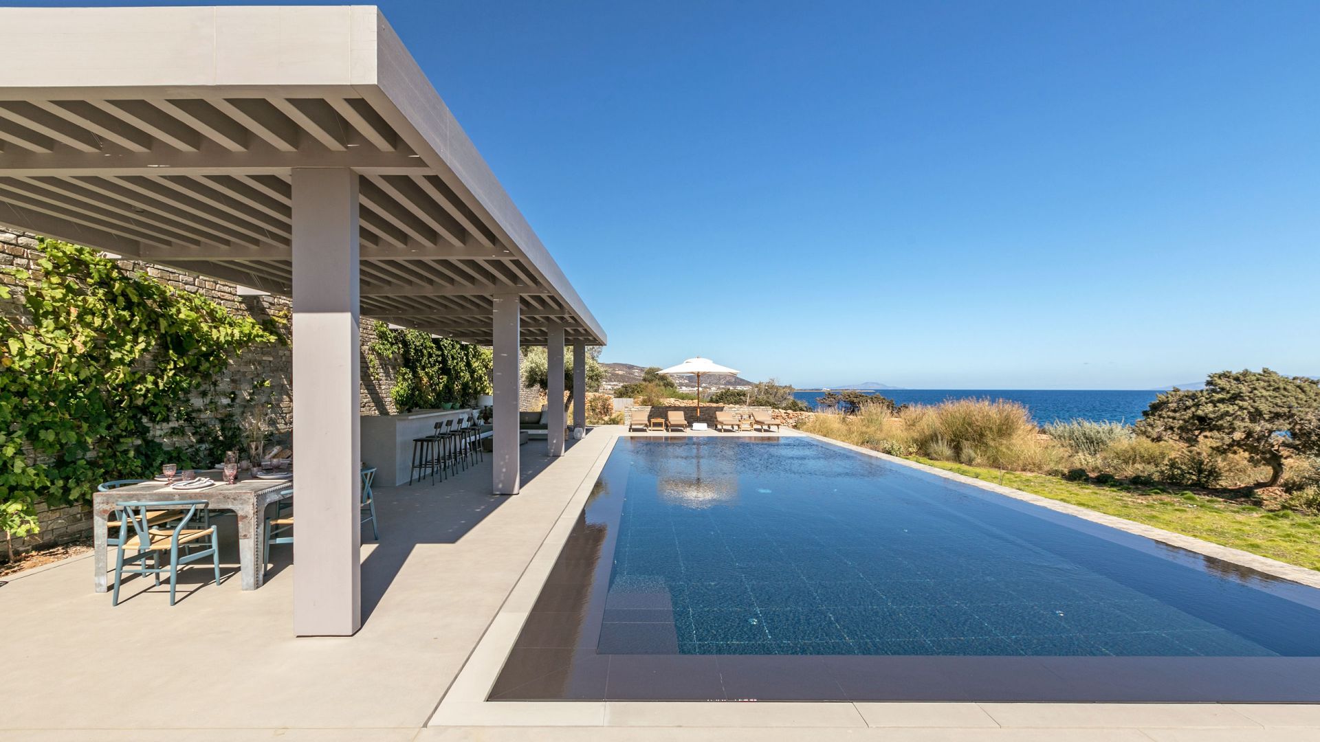 Asterias One Luxus Ferienvilla Paros Am Strand Mieten Pool