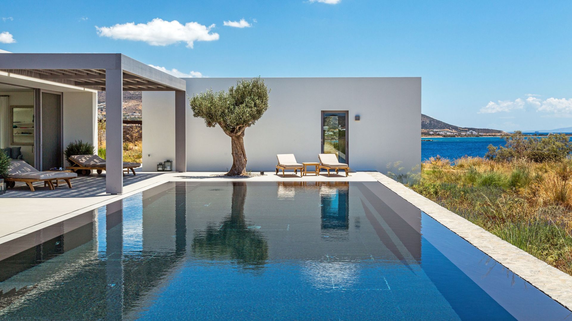 Asterias Villas Luxus Ferienvillen Paros Am Strand Mieten Pool Area