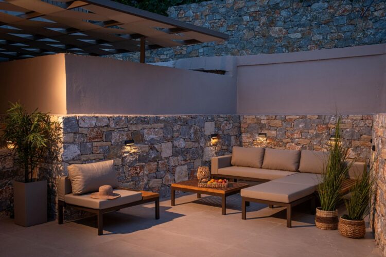 Baech Villa Paralia Luxus Ferienhaus Kreta Am Strand Mieten Lounge Area