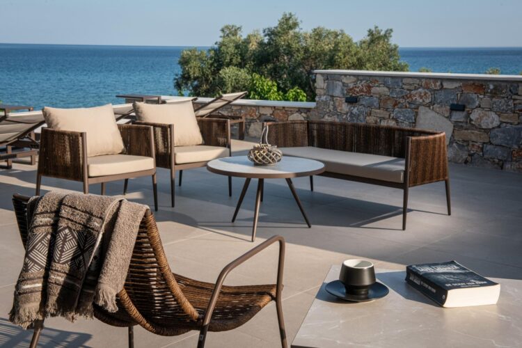 Baech Villa Paralia Luxus Ferienhaus Kreta Am Strand Mieten Outdoor Lounge
