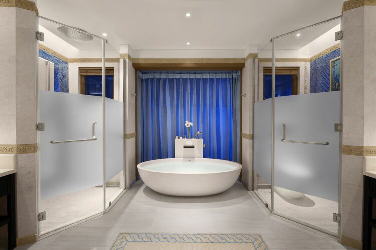 Banana Island Resort Doha By Anantara Guest Room Three And Five Bedroom Over Water Villa Bathroom