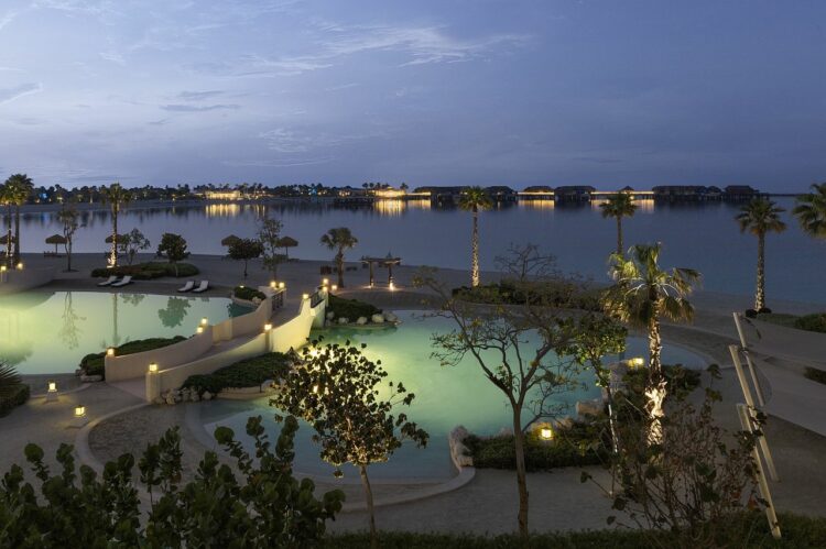 Banana Island Resort Doha By Anantara Recreational Facility Lagoon Pool At Night