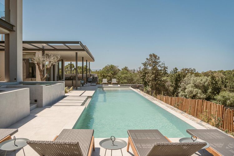 Beach Escape Chania Luxus Ferienhaus Kreta Mieten Liegen