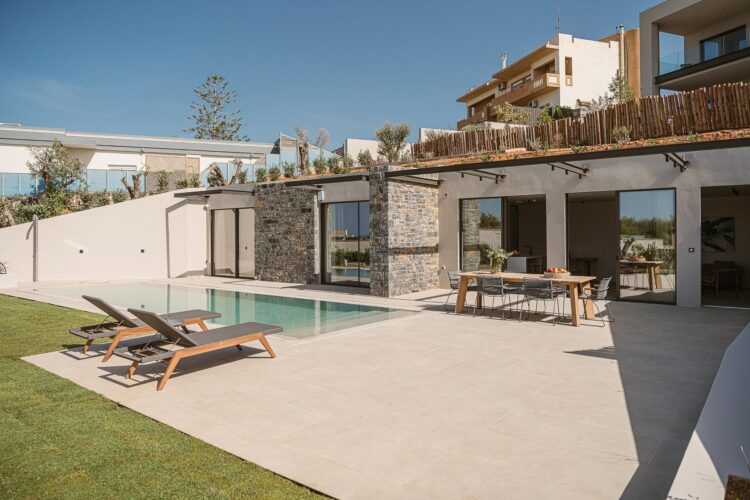 Beach Escape Chania Luxus Ferienhaus Kreta Mieten Terrasse