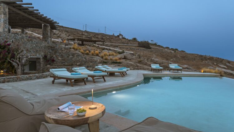 Beach Escape Mykonos Luxuriöses Ferienhaus Am Strand Mieten Abendstimmung
