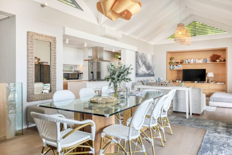 Beach Villa Ayanda Luxus Ferienhaus Kapstadt Clifton Mieten Esstisch