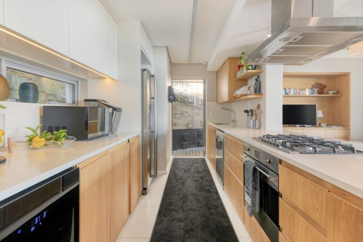 Beach Villa Ayanda Luxus Ferienhaus Kapstadt Clifton Mieten Küche