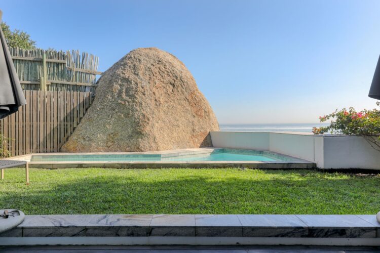 Beach Villa Ayanda Luxus Ferienhaus Kapstadt Clifton Mieten Pool Area