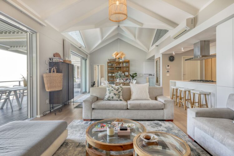 Beach Villa Ayanda Luxus Ferienhaus Kapstadt Clifton Mieten Wohnzimmer