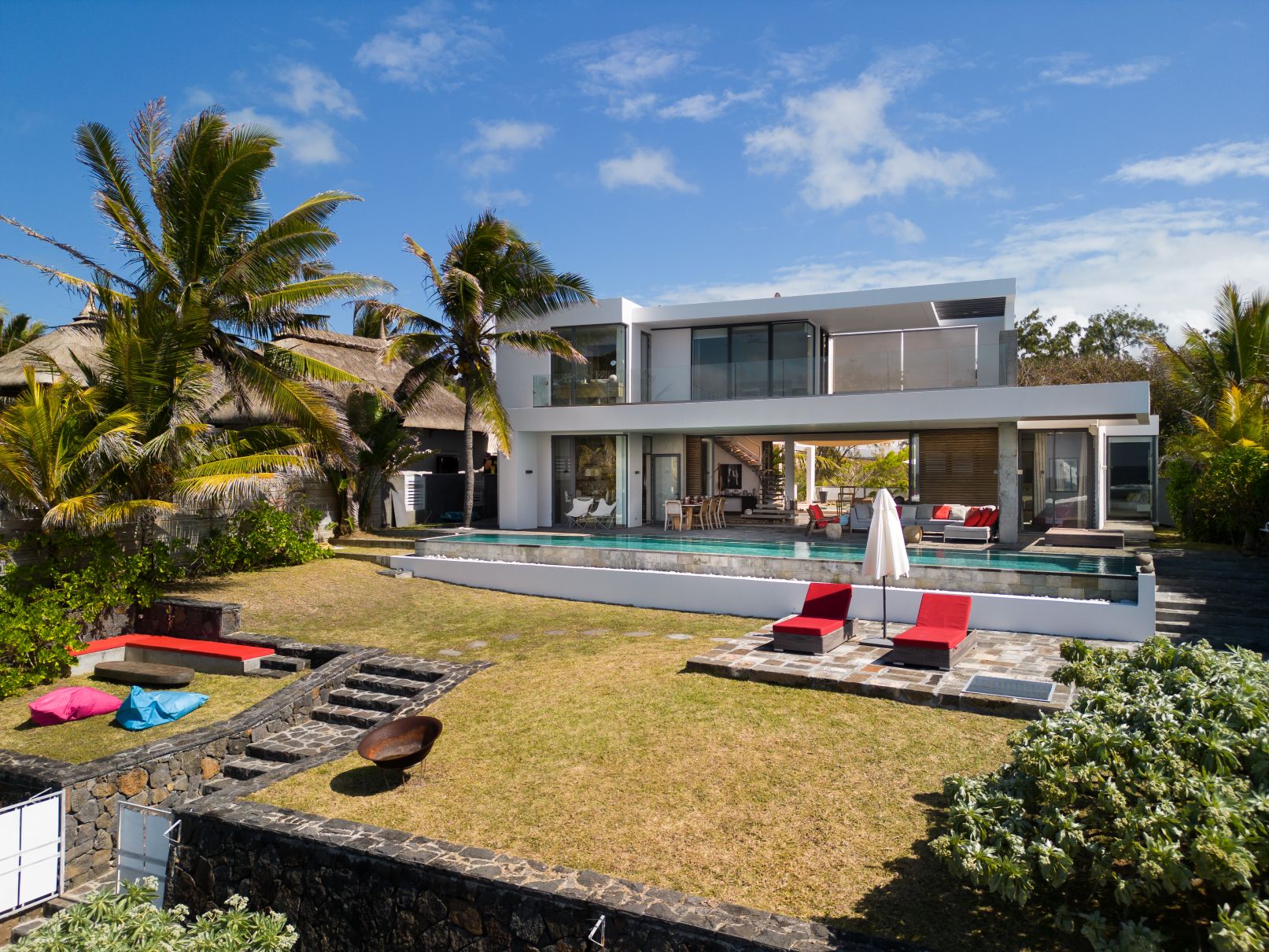 Beach Villa Lafayette Luxus Ferienhaus Mauritius Mieten Außenansicht
