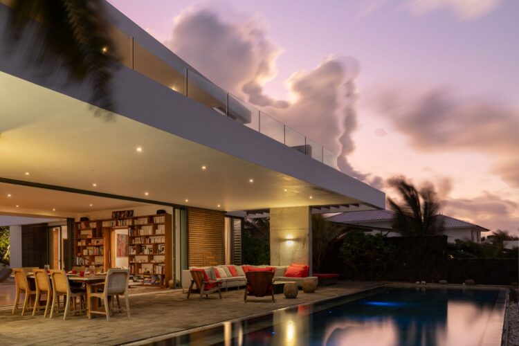 Beach Villa Lafayette Luxus Ferienhaus Mauritius Mieten Abends