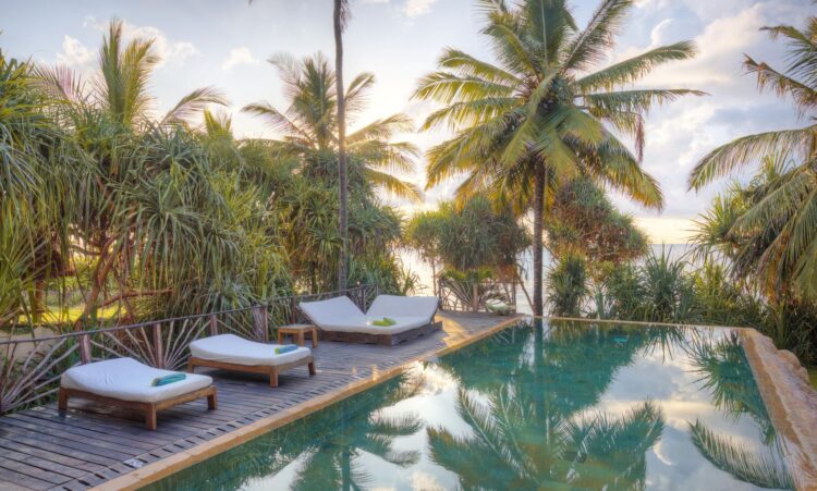 Beach Villa Luxus Ferienhaus Kenia Mieten Pooldeck