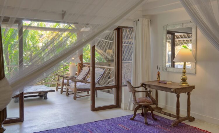 Beach Villa Luxus Ferienhaus Kenia Mieten Schreibtisch