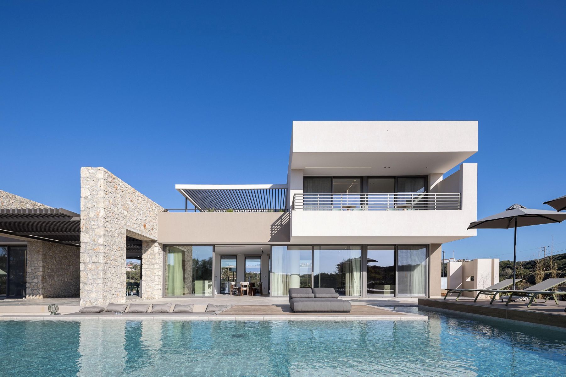 Beach Villa Tersana Luxus Ferienhaus Kreta Mieten Frontansicht