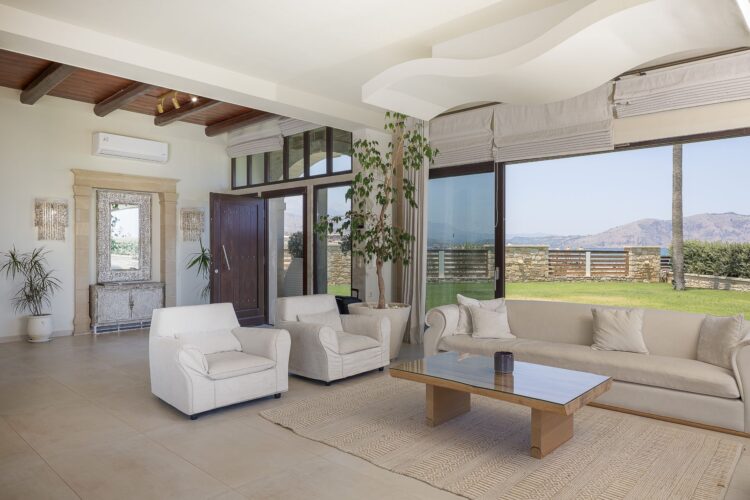 Beachfront Estate Luxus Feruenhaus Kreta Mieten Couch