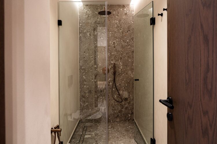 Beachfront Sanctuary Villa Luxus Villa Kreta Mieten Badezimmer