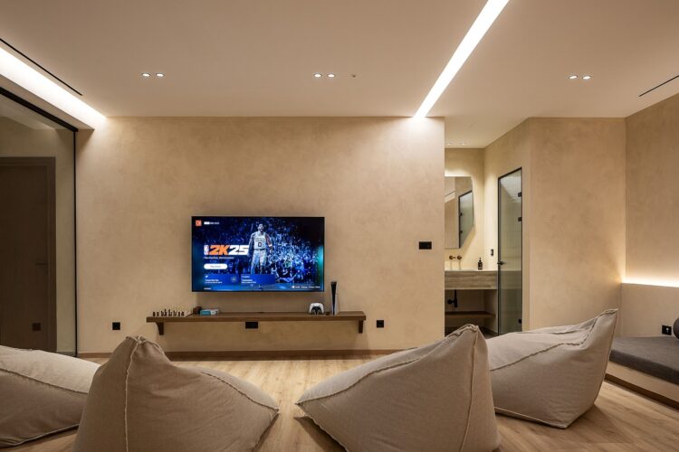 Beachfront Sanctuary Villa Luxus Villa Kreta Mieten Tv Room