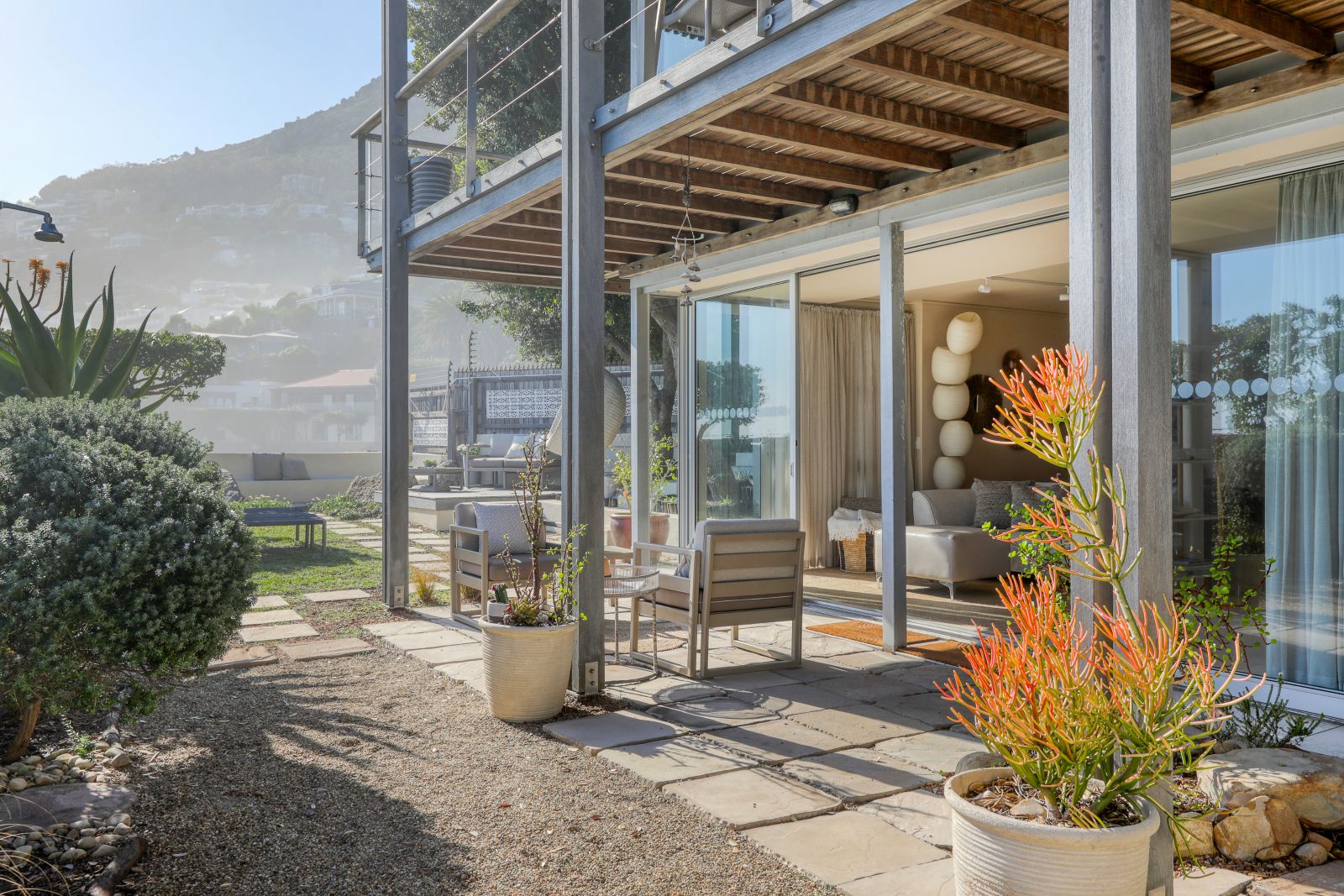 Beachfront Villa Nandi Luxus Ferienhaus Kapstadt Mieten Terrasse