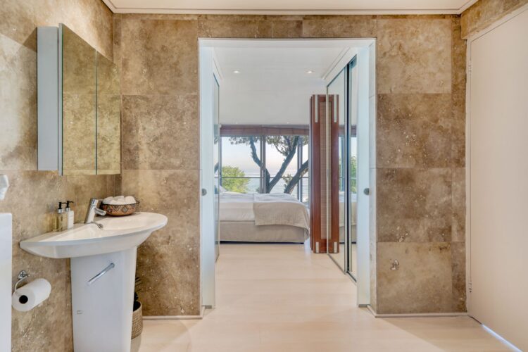 Beachfront Villa Nandi Luxus Ferienhaus Kapstadt Mieten Ensuite