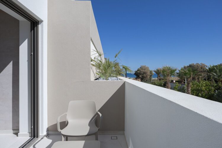 Beachside Villa Missiria Luxus Ferienhaus Kreta Mieten Balkon