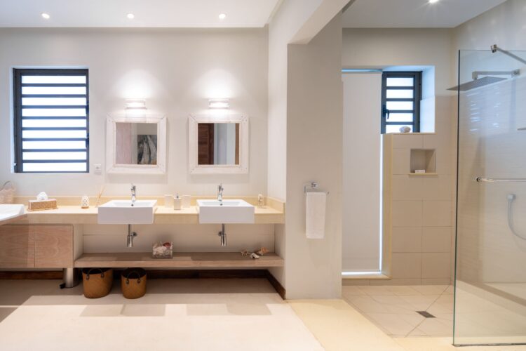 Beachvilla Douce Luxus Ferienhaus Mauritius Mieten Badezimmer