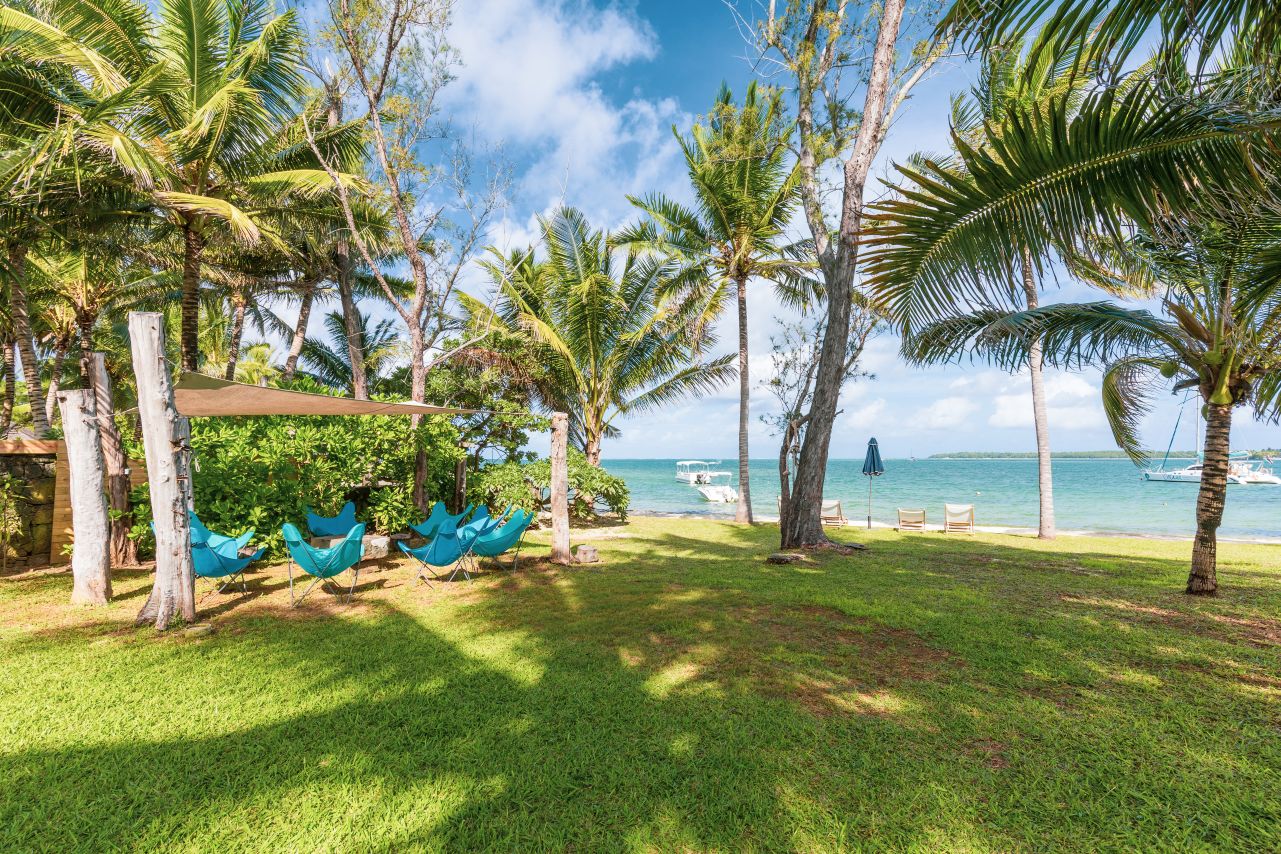 Beachvilla Douce Luxus Ferienhaus Mauritius Mieten Garten