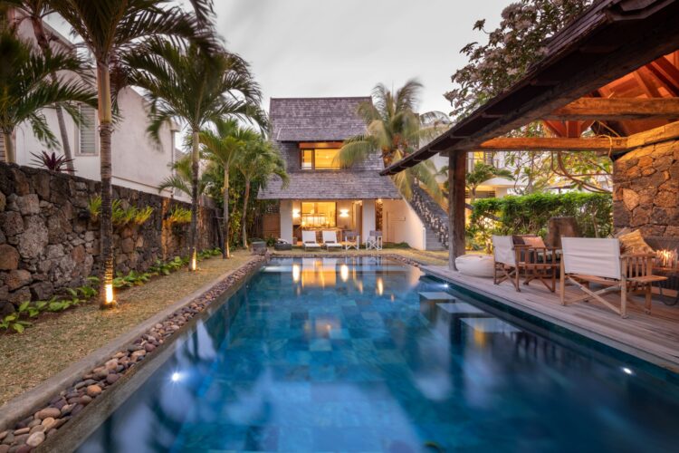 Beachvilla Douce Luxus Ferienhaus Mauritius Mieten Poolterrasse