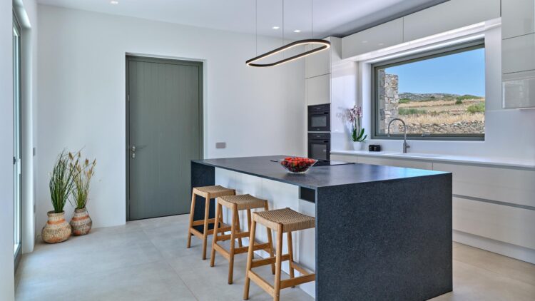 Beachvilla Drios Luxus Ferienhuas Paros Griechenland Mieten Küche