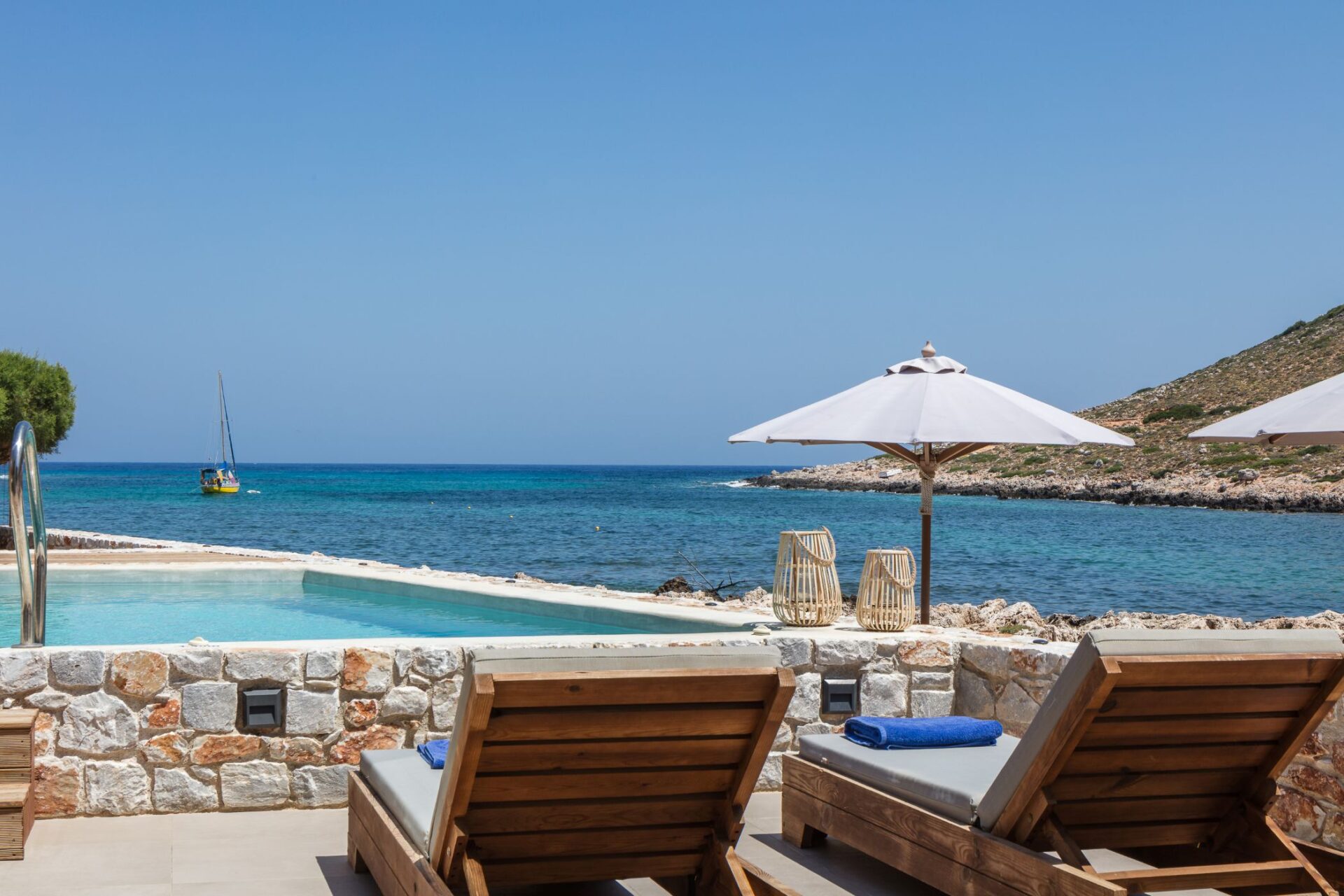 Beachvilla Elena Luxuriöses Ferienhaus Kreta Am Meer Mieten Sonneliegen