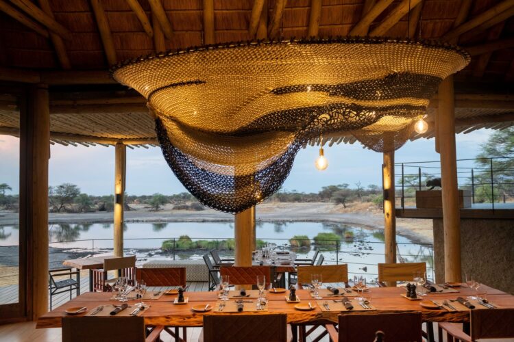 Camp Kala Luxus Safari Lodge Namibia Mieten Esstisch