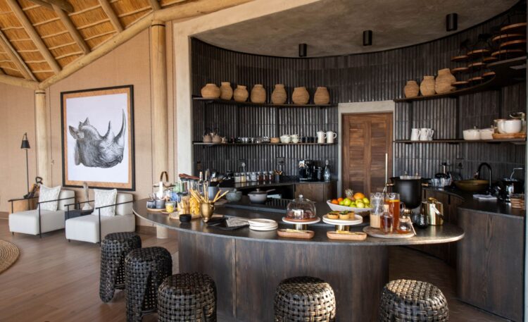 Camp Kala Luxus Safari Lodge Namibia Mieten Küche