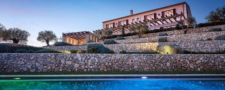 Luxus Finca Mallorca mieten Casa Concos Santanyi Pool Abends