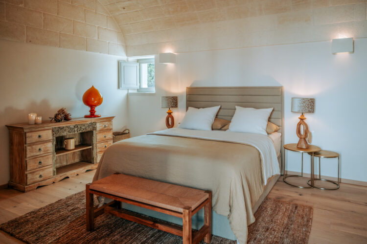 Casa Cupido Luxus Ferienhaus Italien Apulien Mieten Landmark Fine Travel Oiutdoor Schlafzimmer