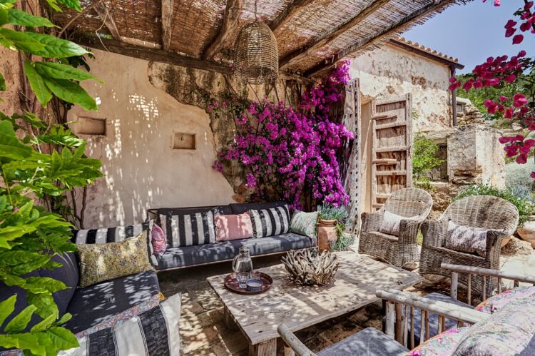 Casa Jumali Traumhaftes Ferienhaus Ibiza Mieten Loungebereich Unter Dem Patio