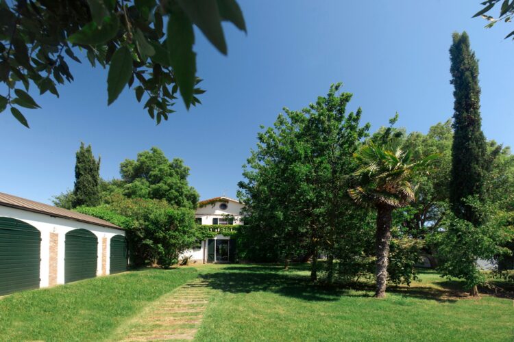 Casa Quercia Luxus Ferienhaus Maremma Italien Mieten Garten