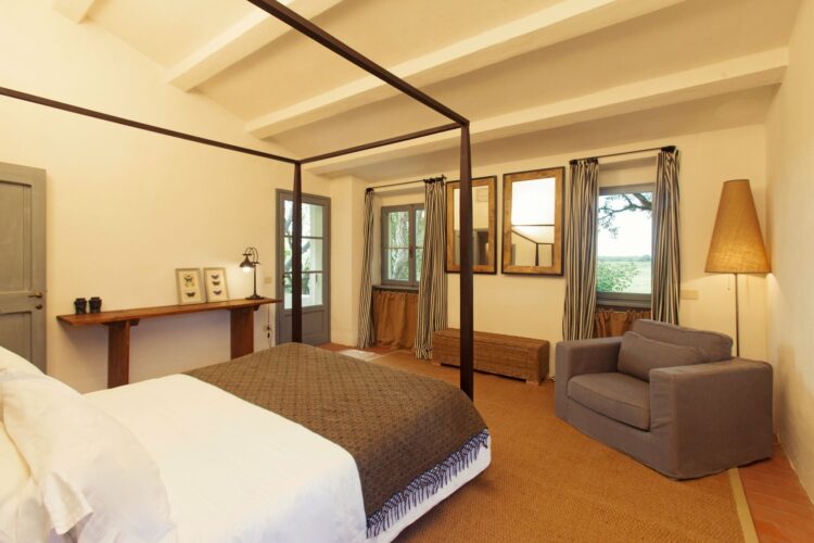 Casa Quercia Luxus Ferienhaus Maremma Italien Mieten Himmelbett