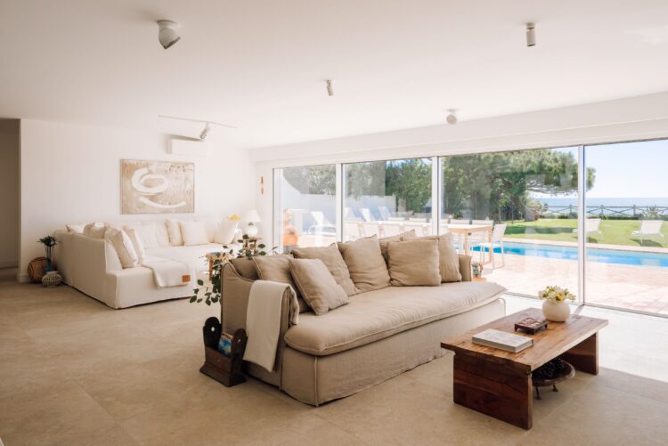 Casa Saudade Luxus Ferienhaus Portugal Mieten Sofa
