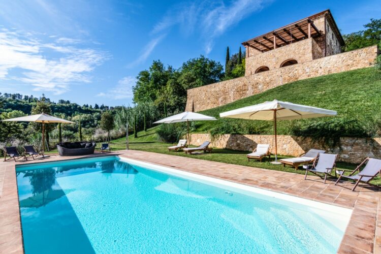 Casale Castelfalfi Luxus Ferienhaus Toskana Mieten Traumhafter Pool