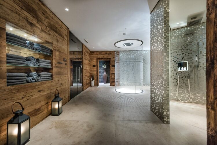 Chalet N Luxus Ski Chalet Österreich Mieten Dusche
