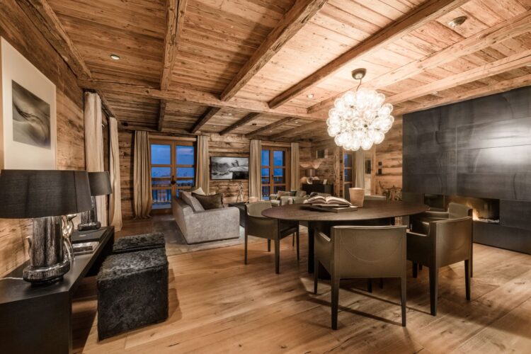 Chalet N Luxus Ski Chalet Österreich Mieten Tisch