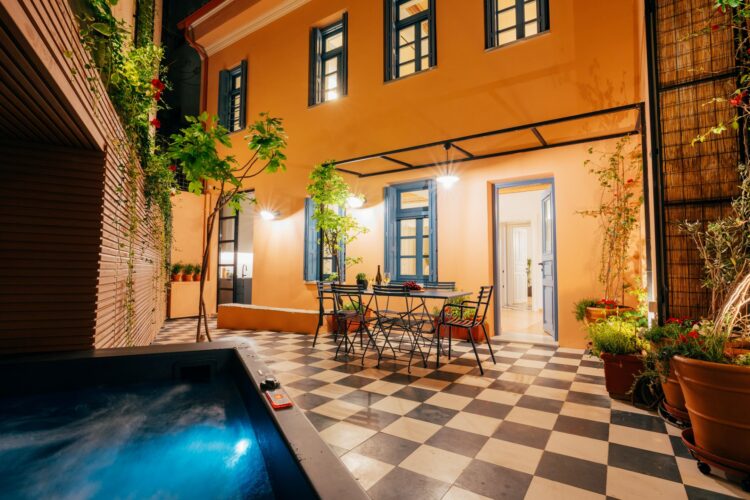 City Escape Athen Luxus Ferienhaus Altstadt Mieten Jacuzzi