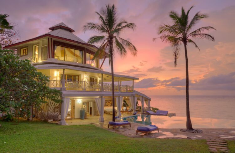 Cliff Villa Luxus Ferienvilla Kenia Am Strand Mieten Abendstimmung