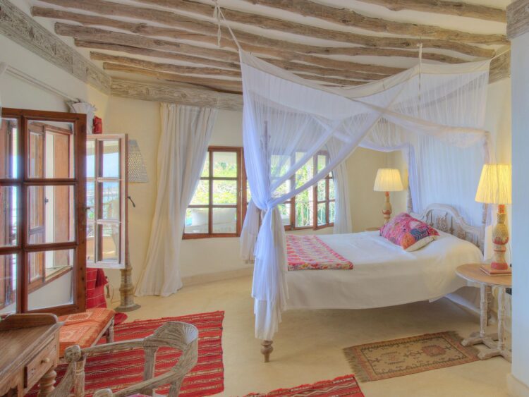 Cliff Villa Luxus Ferienvilla Kenia Am Strand Mieten Himmelbett