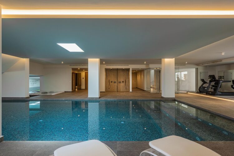 Coastal Retreat Luxus Ferienhaus Kreta Am Meer Mieten Innenpool