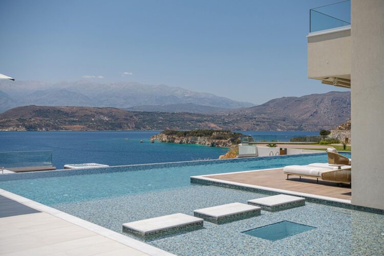 Coastal Retreat Luxus Ferienhaus Kreta Am Meer Mieten Pooldetails