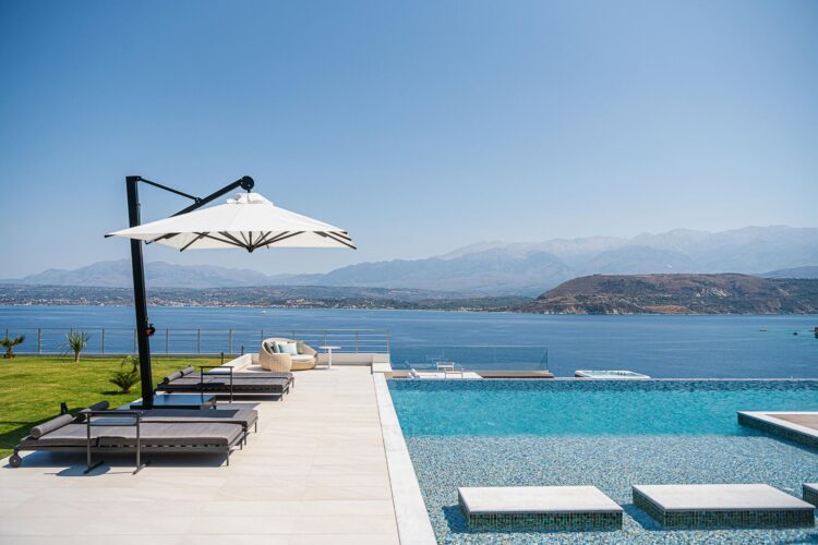 Coastal Retreat Luxus Ferienhaus Kreta Am Meer Mieten Schirm