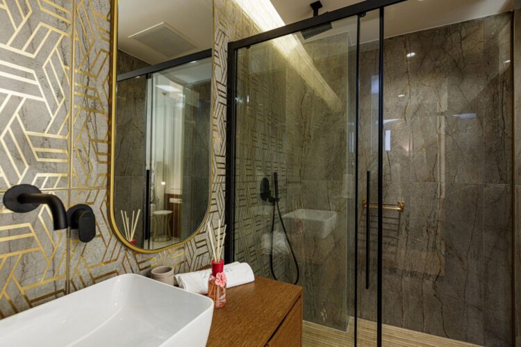 Cove Retreat Luxus Ferienhaus Kreta Am Meer Mieten Dusche